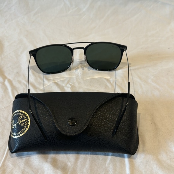 Black Ray-Ban Clubmaster Sunglasses - Picture 6 of 7